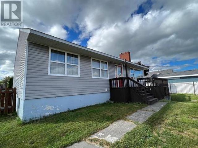1 Chestnut Place, Grand Falls Windsor, NL, A2B 1E2 house for sale | Listing ID 1269 | Royal LePage