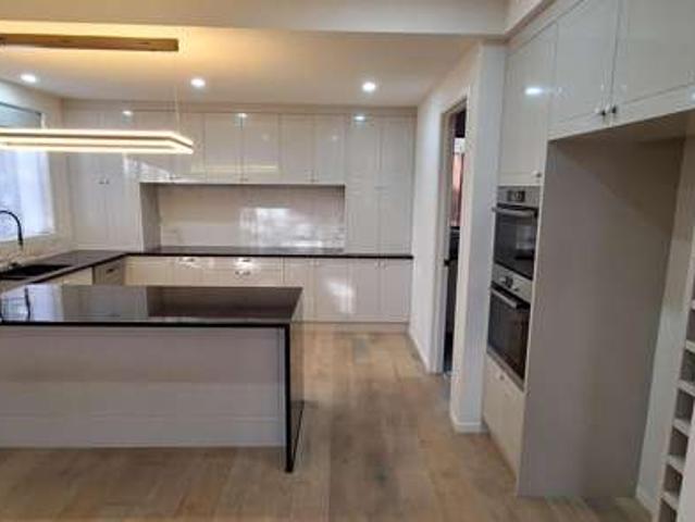 1 Classic Grove, 10878, North Shore City