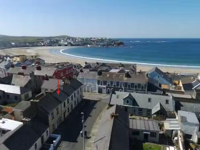 1 Corneil, Erin Street, Kilkee, County Clare