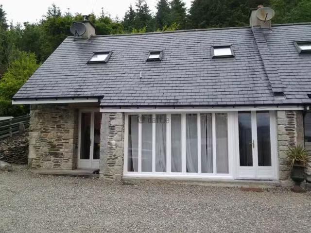 1 Courtyard Cottages, Rosnastraw, Tinahely, Co. Wicklow is for.