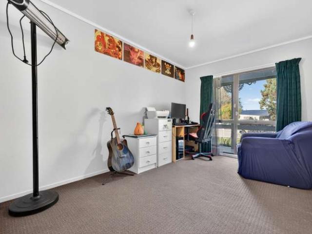 1 Coventry Road, Melville, Hamilton City