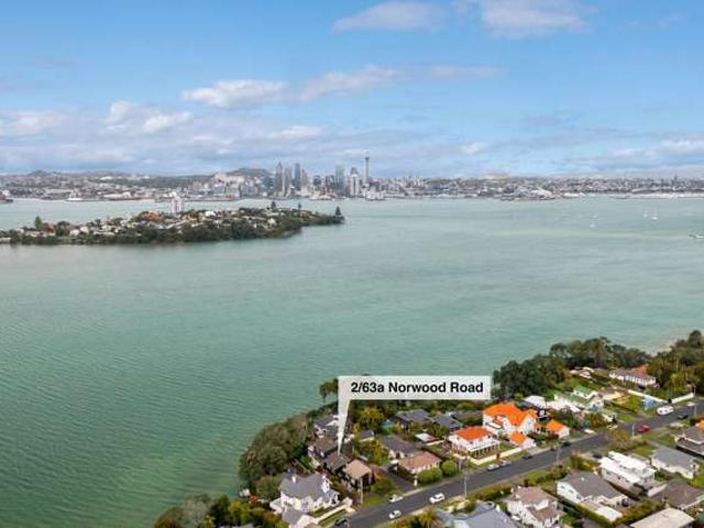 1/ Diomede Street, Bayswater, North Shore City