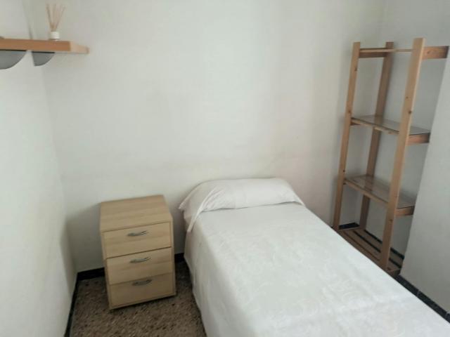 1 Dormitorio Shared Living/Roommate Murcia Murcia 81225821