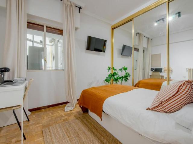 1 Dormitorio Shared Living/Roommate Madrid Madrid 102853166