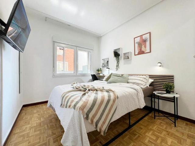 1 Dormitorio Shared Living/Roommate Madrid Madrid 102953186