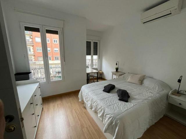 1 Dormitorio Shared Living/Roommate Madrid Madrid 91254441