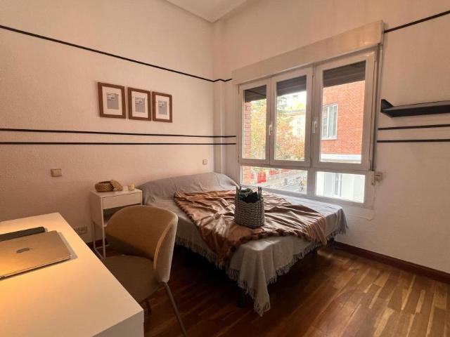1 Dormitorio Shared Living/Roommate Madrid Madrid 99686768