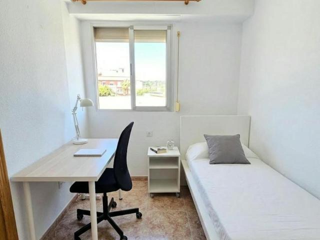 1 Dormitorio Shared Living/Roommate Moncada Moncada 104068388