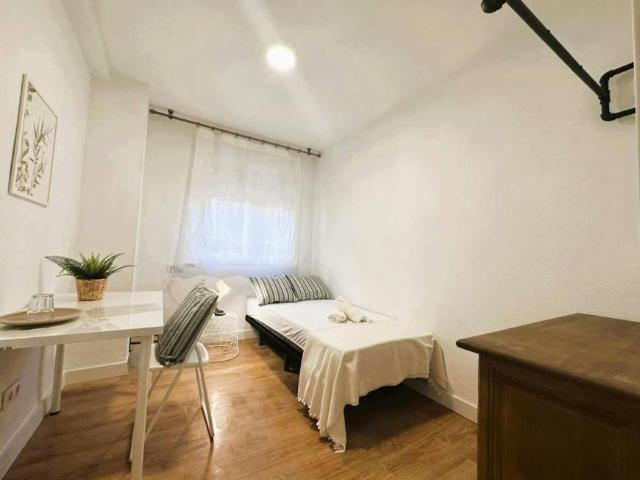 1 Dormitorio Shared Living/Roommate Alcalá De Henares Alcalá De Henares LS102145391
