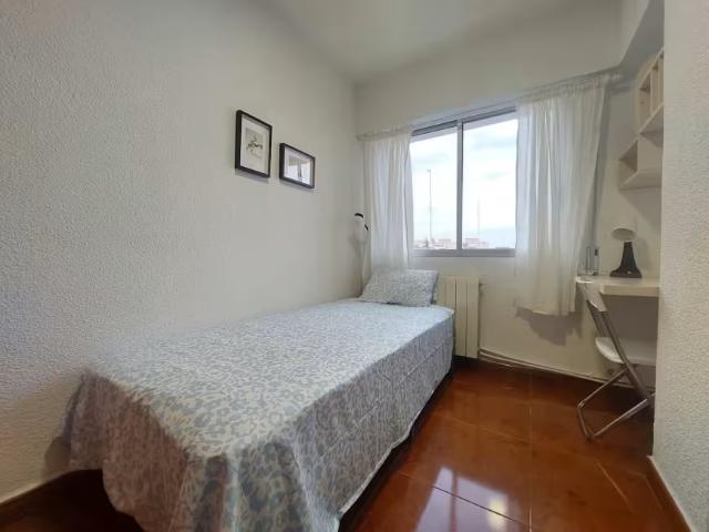 1 Dormitorio Shared Living/Roommate Alcalá De Henares Alcalá De Henares 97484082