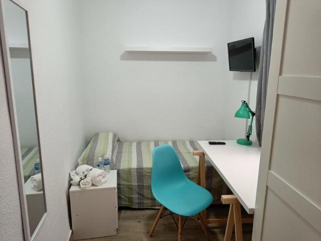 1 Dormitorio Shared Living/Roommate Almeria Almeria 77943294