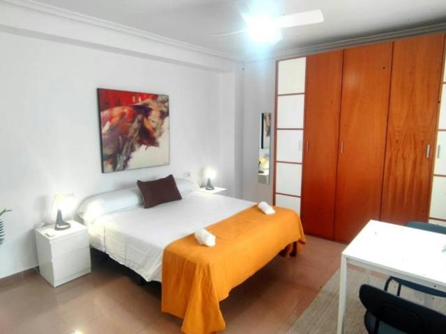 1 Dormitorio Shared Living/Roommate Almería Almería 95022275