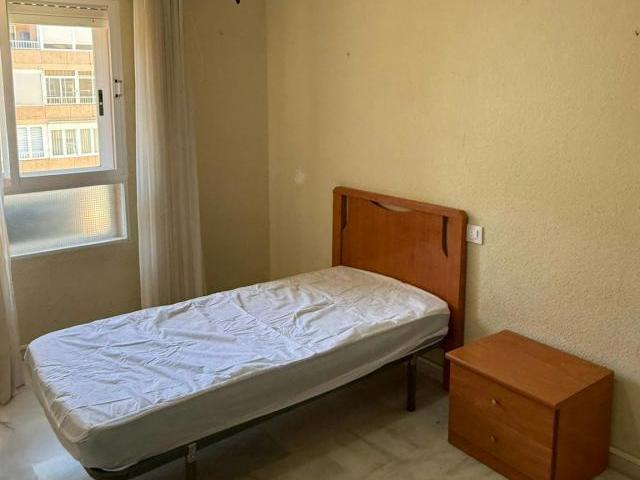 1 Dormitorio Shared Living/Roommate Almería Almería LS87521527