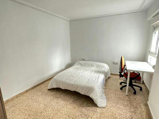 1 Dormitorio Shared Living/Roommate Burjassot Burjassot 103412345