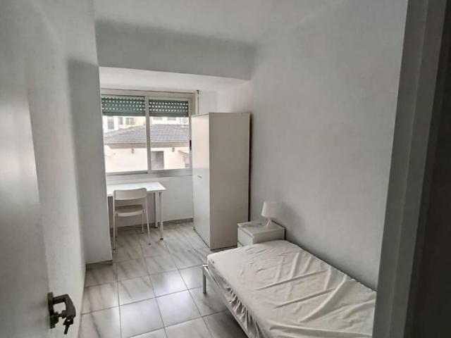 1 Dormitorio Shared Living/Roommate Castelló De La Plana Castelló De La Plana 99010676