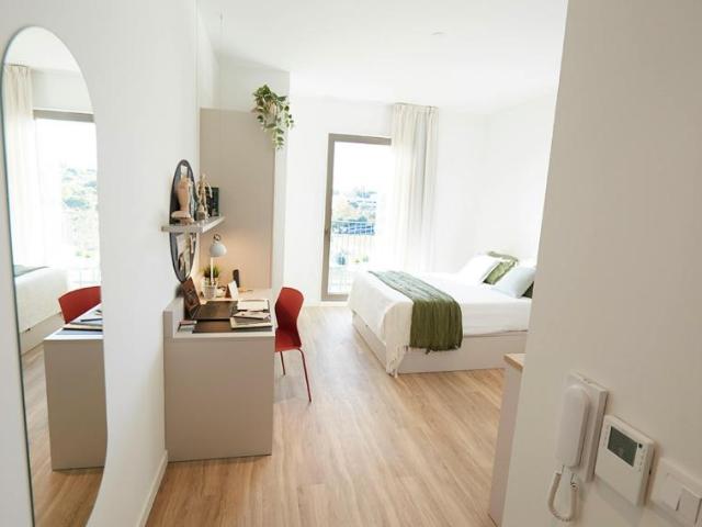 1 Dormitorio Shared Living/Roommate Esplugues De Llobregat Esplugues De Llobregat 100672003