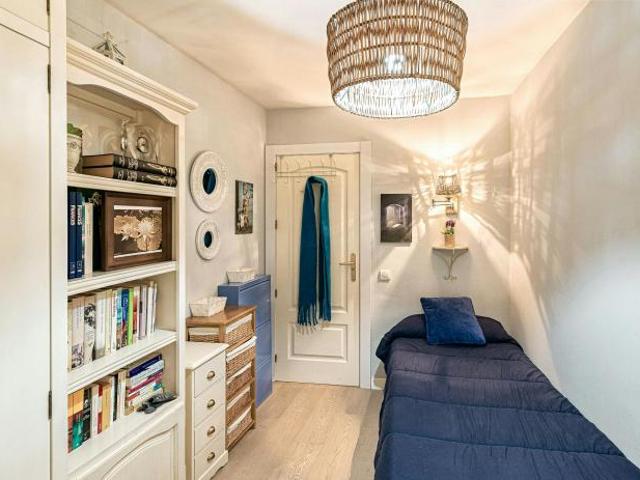 1 Dormitorio Shared Living/Roommate Granada Granada 82164336