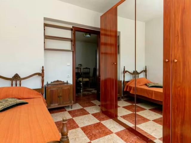 1 Dormitorio Shared Living/Roommate Granada Granada 96743680
