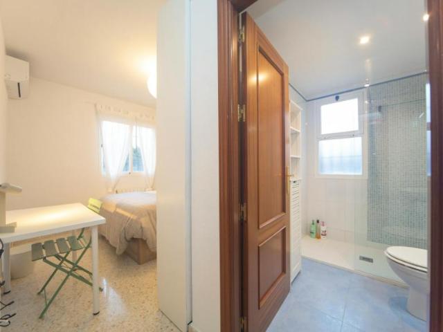 1 Dormitorio Shared Living/Roommate Granada Granada 99684729