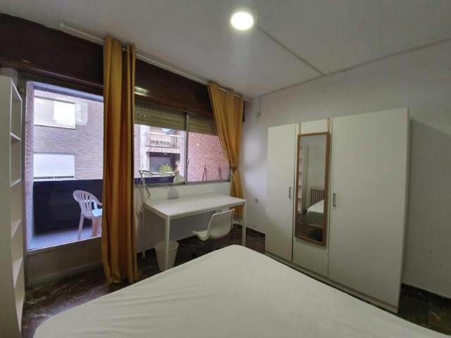 1 Dormitorio Shared Living/Roommate Granada Granada 102856543