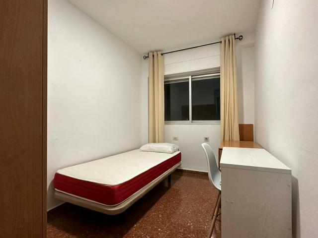 1 Dormitorio Shared Living/Roommate Granada Granada LS76009438