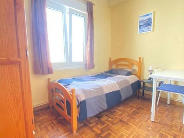1 Dormitorio Shared Living/Roommate Pamplona Pamplona LS77460324