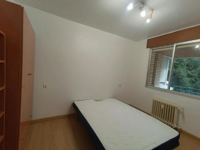 1 Dormitorio Shared Living/Roommate Pamplona Pamplona LS94720545