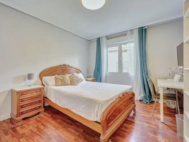 1 Dormitorio Shared Living/Roommate Pamplona Pamplona LS98065652