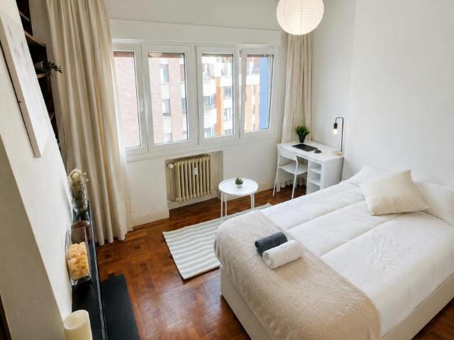 1 Dormitorio Shared Living/Roommate Pamplona Pamplona 104825483