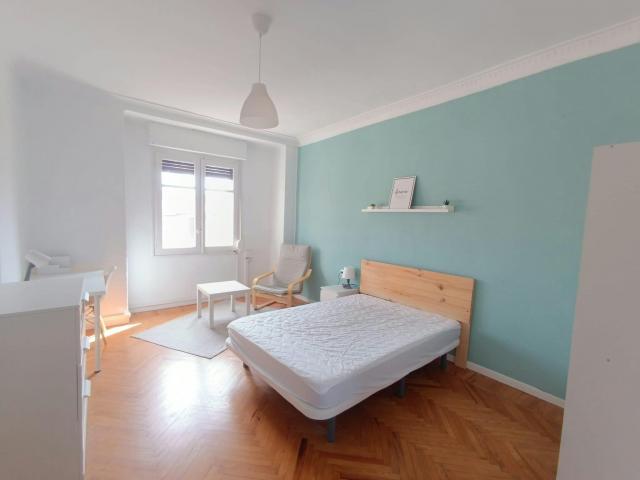 1 Dormitorio Shared Living/Roommate Pamplona Pamplona 76930433