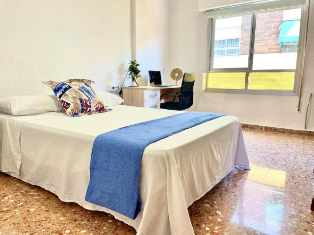 1 Dormitorio Shared Living/Roommate San Vicent Del Raspeig San Vicent Del Raspeig 102814788