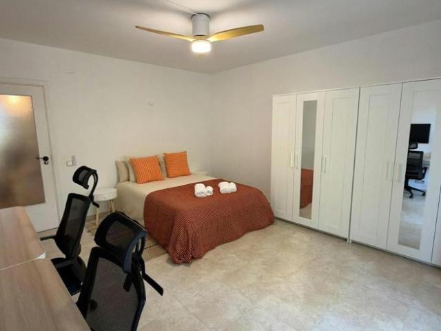 1 Dormitorio Shared Living/Roommate Sant Cugat Del Vallès Sant Cugat Del Vallès 102716905