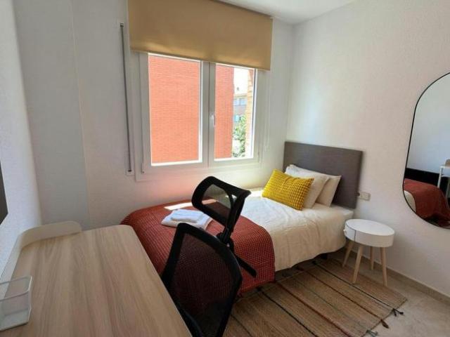 1 Dormitorio Shared Living/Roommate Sant Cugat Del Vallès Sant Cugat Del Vallès 102716901