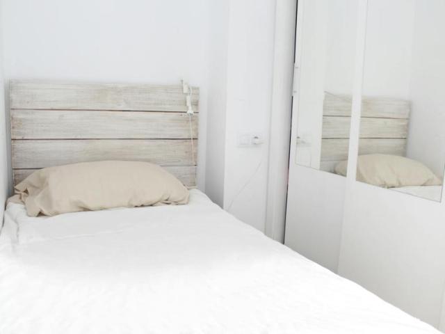 1 Dormitorio Shared Living/Roommate Sevilla Sevilla 99693586
