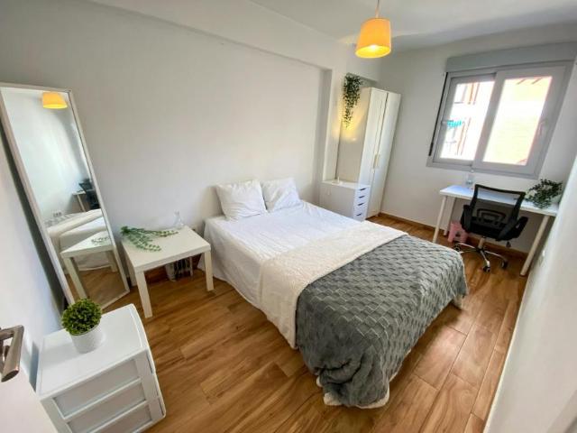 1 Dormitorio Shared Living/Roommate Sevilla Sevilla 102205995