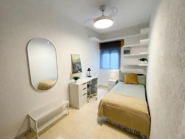 1 Dormitorio Shared Living/Roommate Sevilla Sevilla 103654531