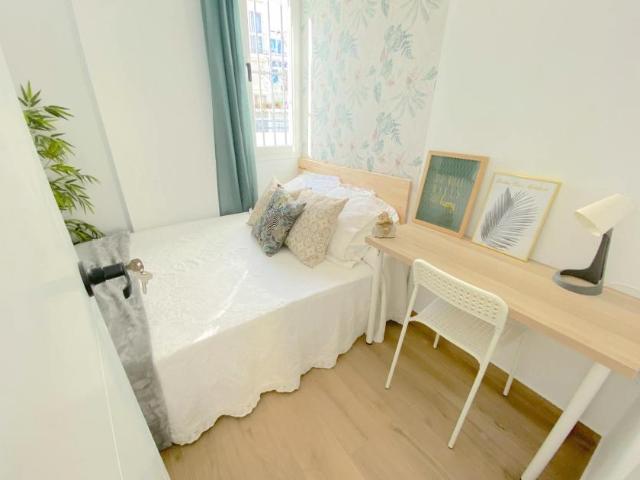 1 Dormitorio Shared Living/Roommate Sevilla Sevilla LS102436339