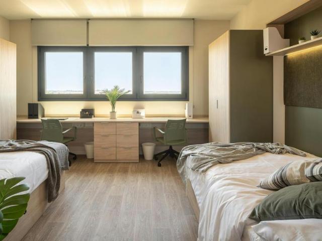 1 Dormitorio Shared Living/Roommate Sevilla Sevilla LS102848932