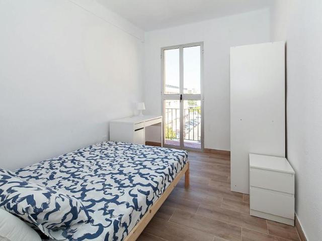 1 Dormitorio Shared Living/Roommate Sevilla Sevilla LS99689693
