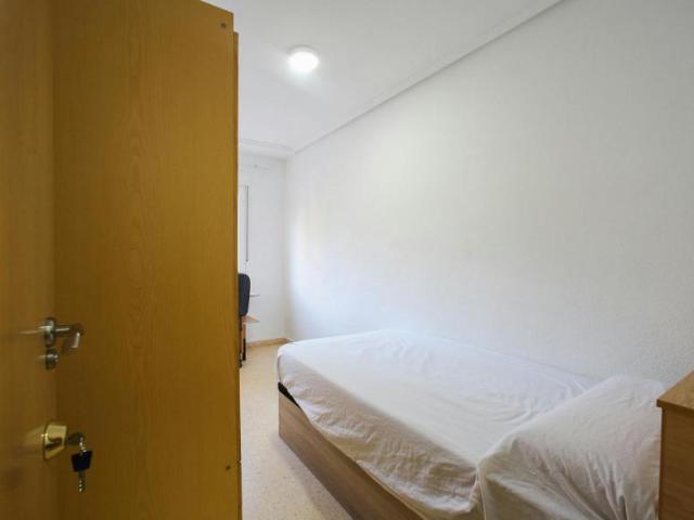 1 Dormitorio Shared Living/Roommate Valencia Valencia LS102855615