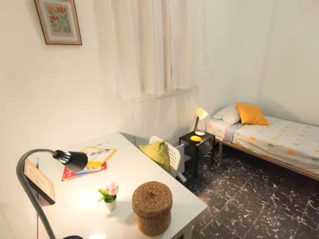 1 Dormitorio Shared Living/Roommate Valencia Valencia LS98385734