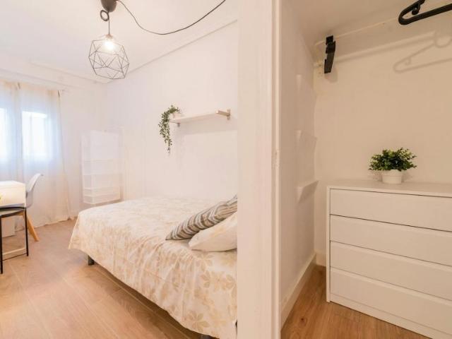 1 Dormitorio Shared Living/Roommate Valencia Valencia 102853967