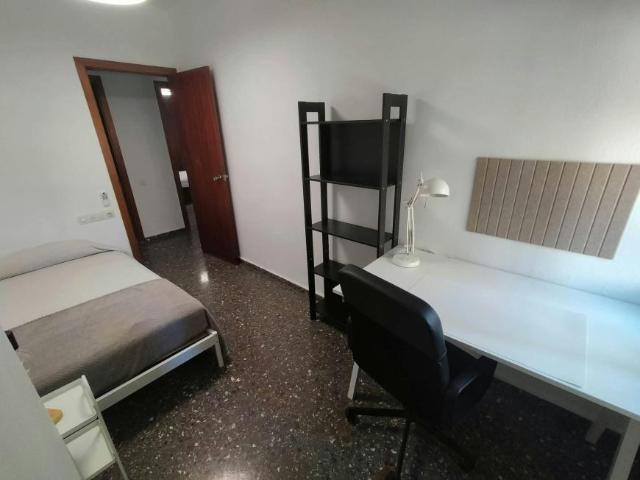 1 Dormitorio Shared Living/Roommate Valencia Valencia 103613041