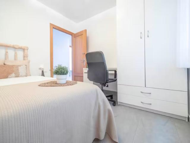 1 Dormitorio Shared Living/Roommate Valencia Valencia 95915270