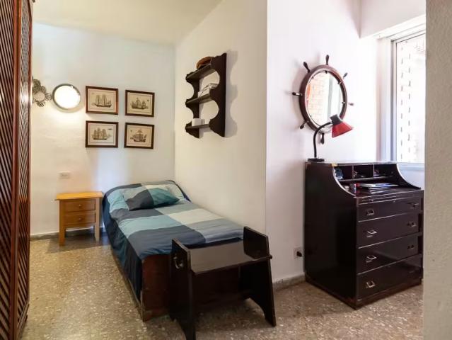 1 Dormitorio Shared Living/Roommate Valencia Valencia 97637634