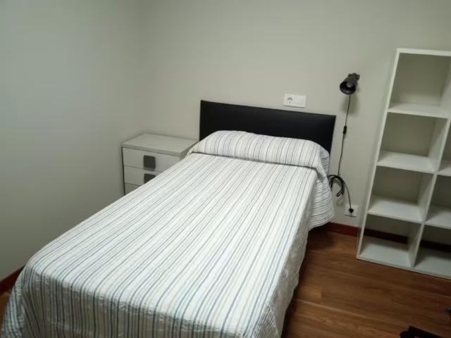 1 Dormitorio Shared Living/Roommate Vigo Vigo 95924407