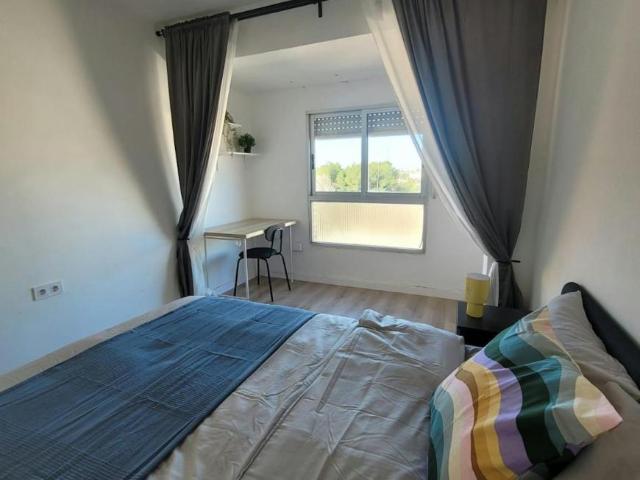 1 Dormitorio Shared Living/Roommate Xirivella Xirivella 104783447