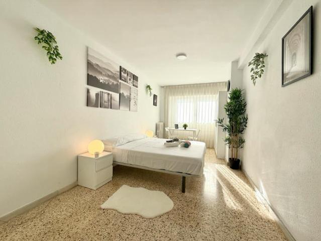 1 Dormitorio Shared Living/Roommate Zaragoza Zaragoza 85579260