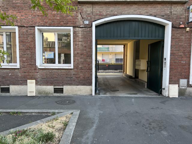 1 emplacement de parking en centre ville