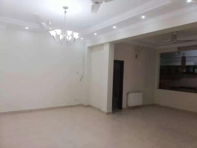 1 F 11 4 Bedroom With Servant quarter 90k Islamabad F 11 ID 24166